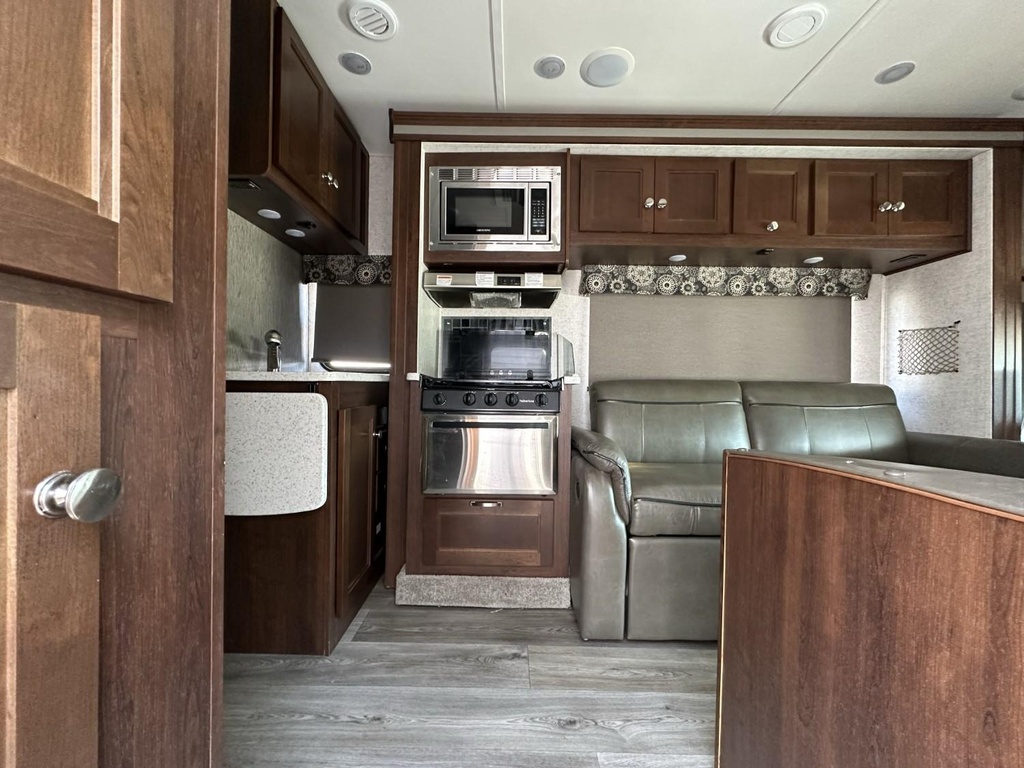 2017 Forester m-3171ds ford e450 6.8 liter specs