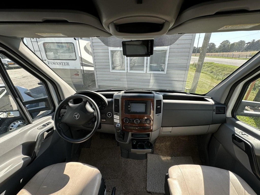 2017_Mercedes2_2401S