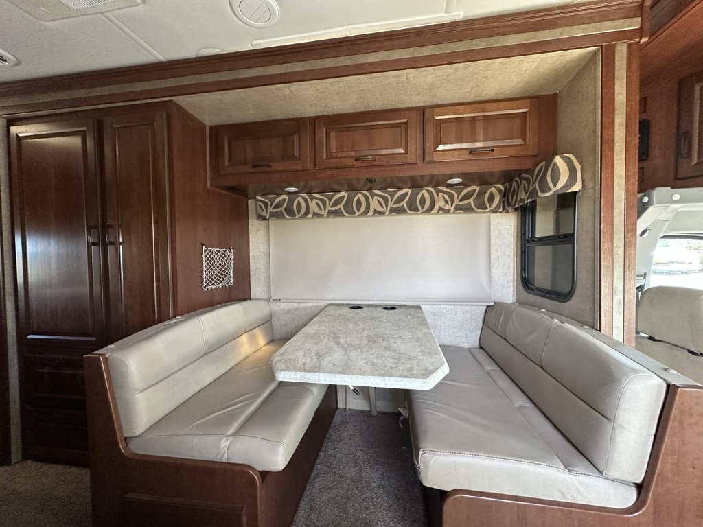 2017_Mercedes2_2401S