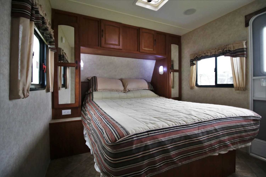 2009 Forest River Surveyor SV-264