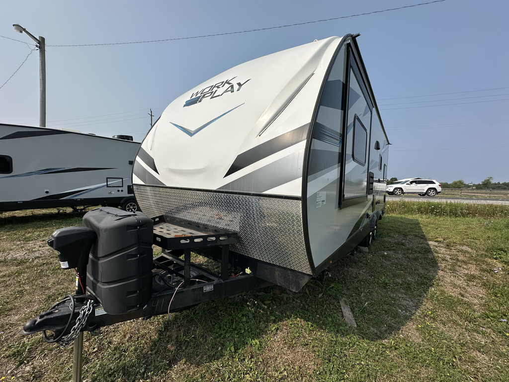 2023 WORKANDPLAY 21LT