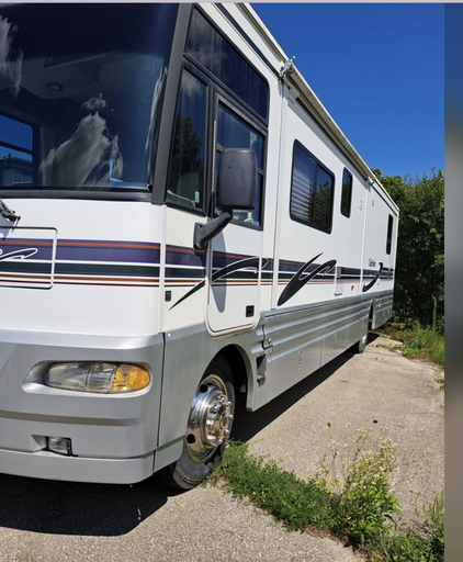 1998 WINNEBAGO chieftain z240