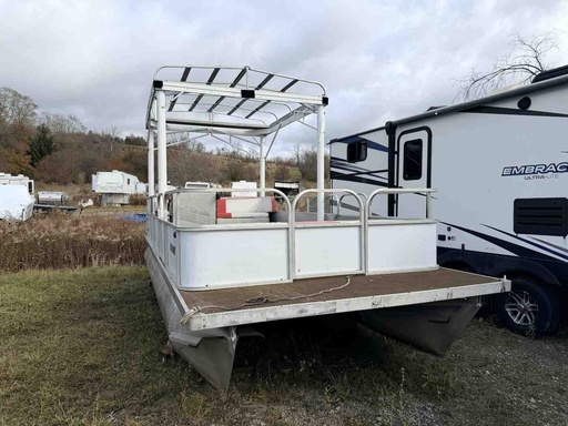 Pontoon Boat